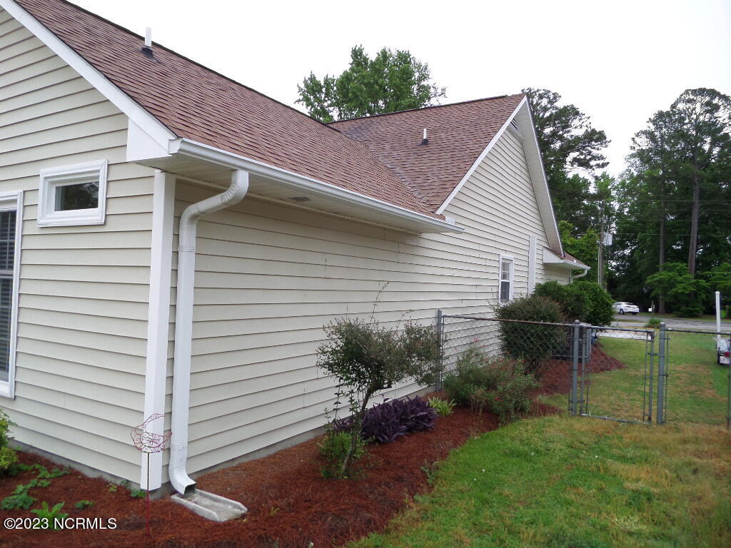 124 Pirates Road New Bern, NC 28562 - Photo 23 of 32 SAM_5117