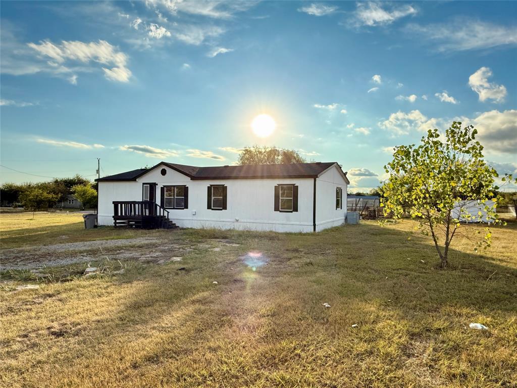 332 Water View Lane Weatherford, TX 76085 - Photo 2 of 25