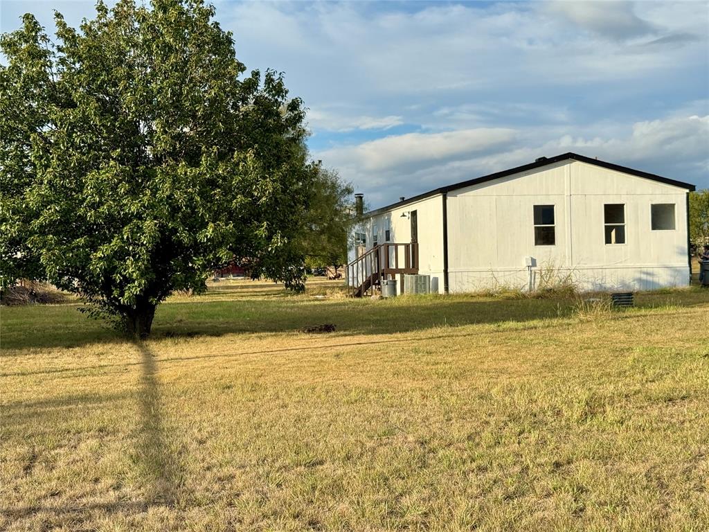 332 Water View Lane Weatherford, TX 76085 - Photo 21 of 25