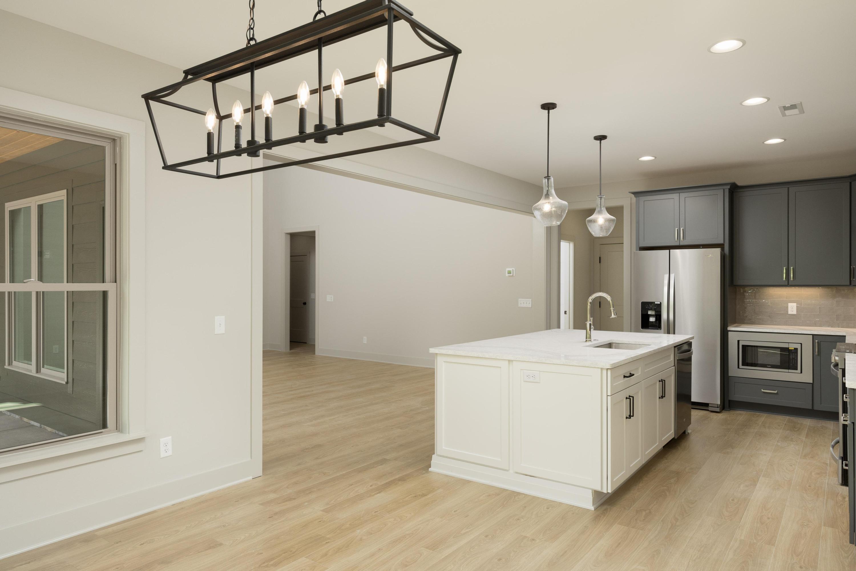 1918 Corral Road Signal Mountain, TN 37377 - Photo 13 of 32 1918 kitchen3