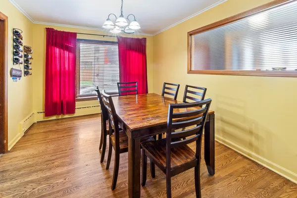 $349,000 | 853 Orange Street, Elgin, IL 60123