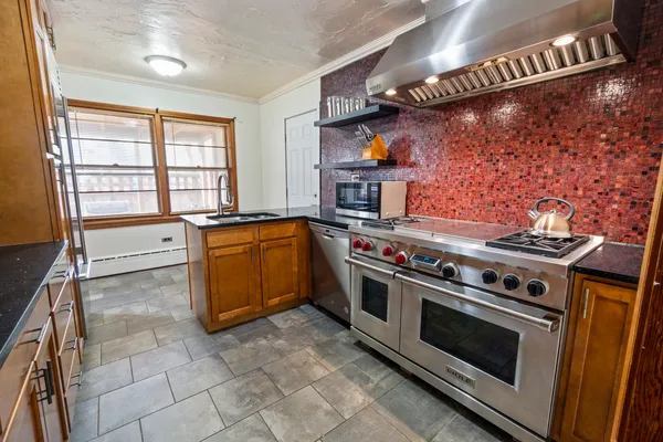 $349,000 | 853 Orange Street, Elgin, IL 60123