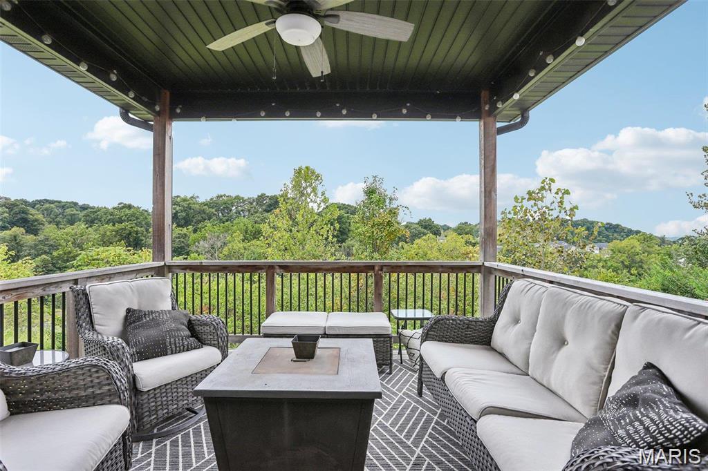 7959 Sonora Ridge Caseyville, IL 62232 - Photo 2 of 33