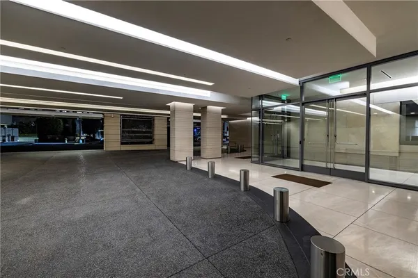 $3,999,999 | 345 East Colorado Boulevard, Unit 404, Pasadena, CA 91101