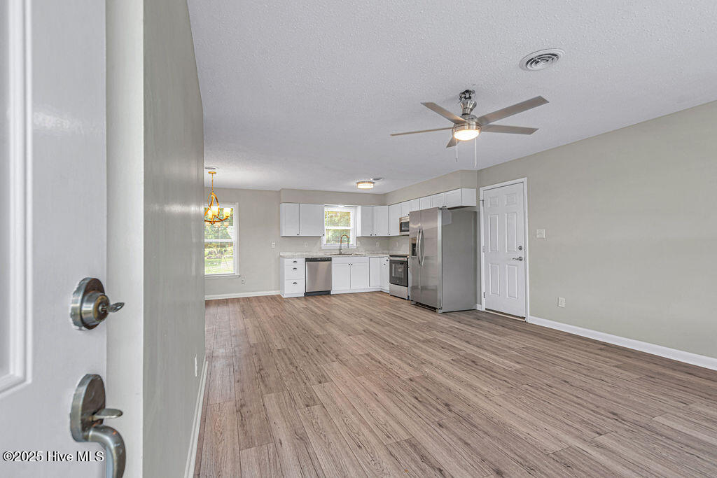 476 Waters Road Jacksonville, NC 28546 - Photo 4 of 26 DSC_7508
