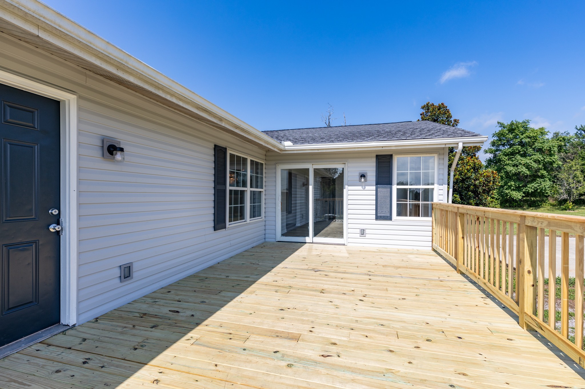 6665 Beasleys Bend Road Lebanon, TN 37087 - Photo 6 of 33 a view of a house with wooden floor and a yard