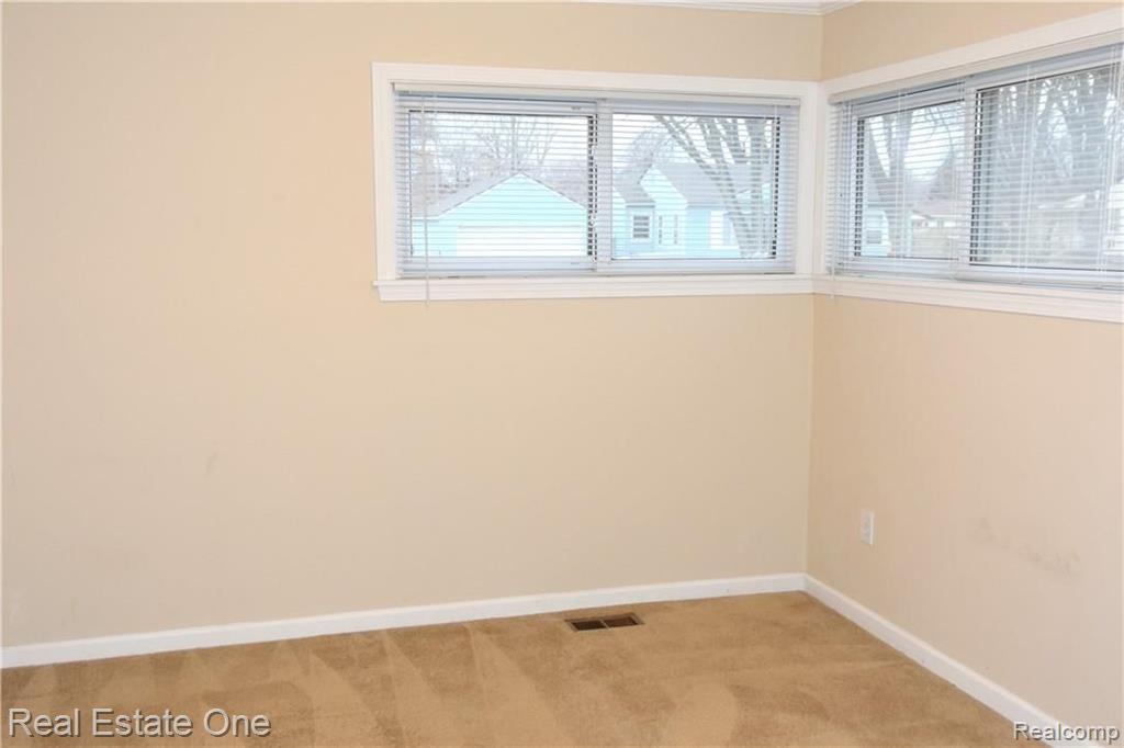 3185 Gerald Avenue Rochester Hills, MI 48307 - Photo 16 of 27