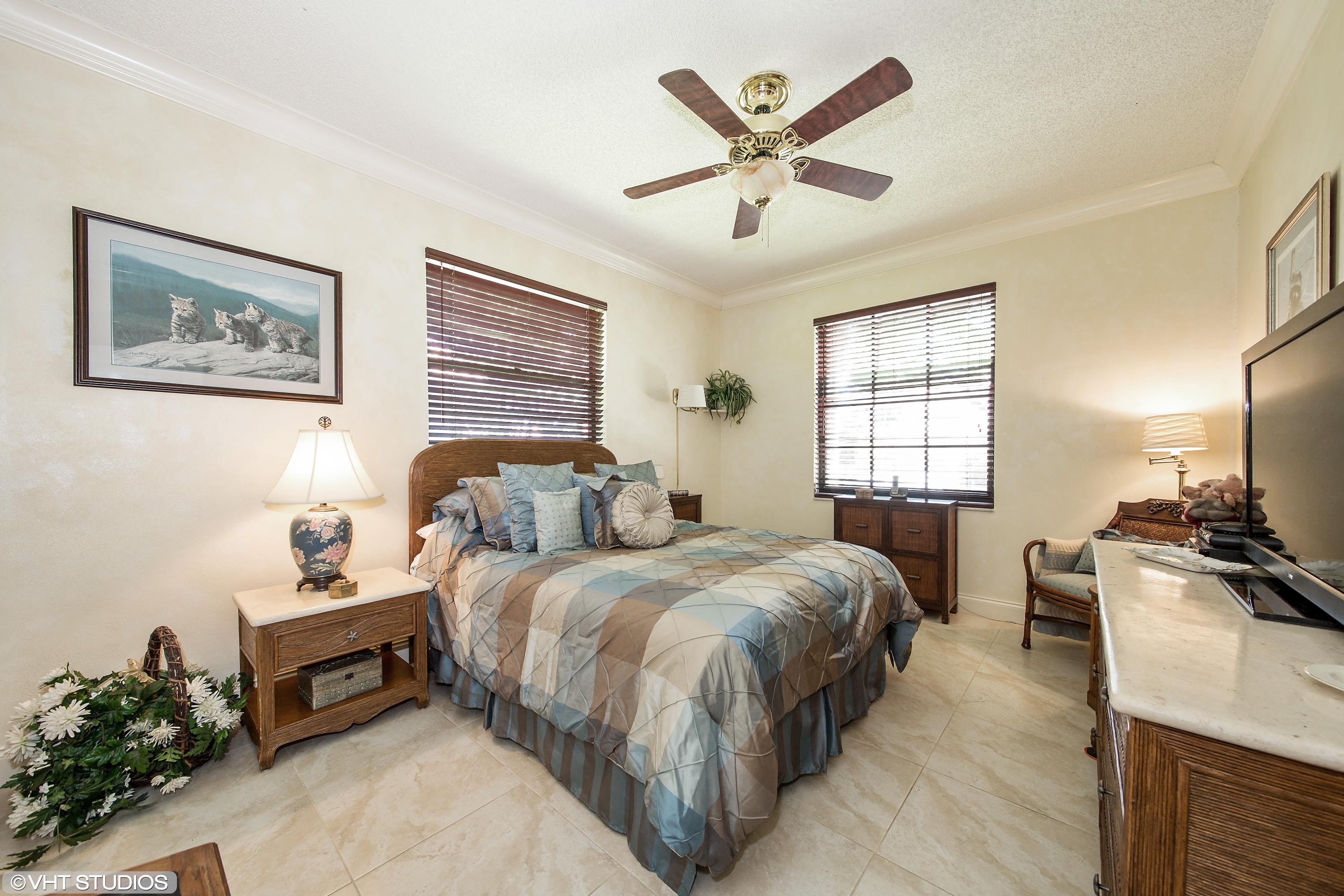2627 Northwest 40th Street Boca Raton, FL 33434 - Photo 15 of 16 GUEST ROOM