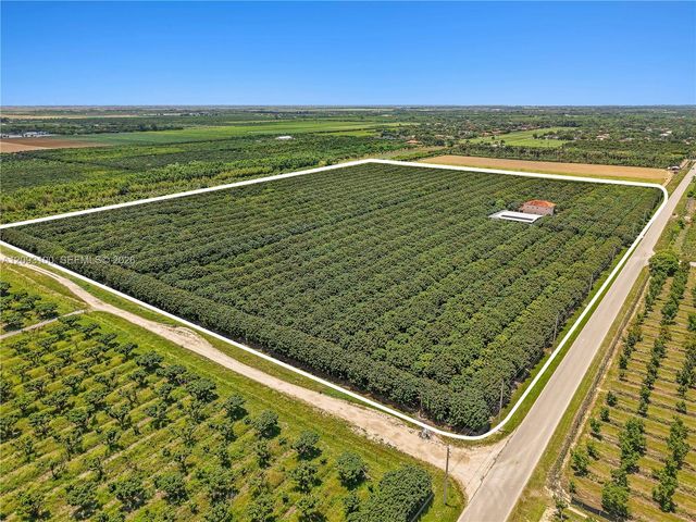$5,699,000 | 33300 Southwest 202nd Avenue, Homestead, FL 33030
