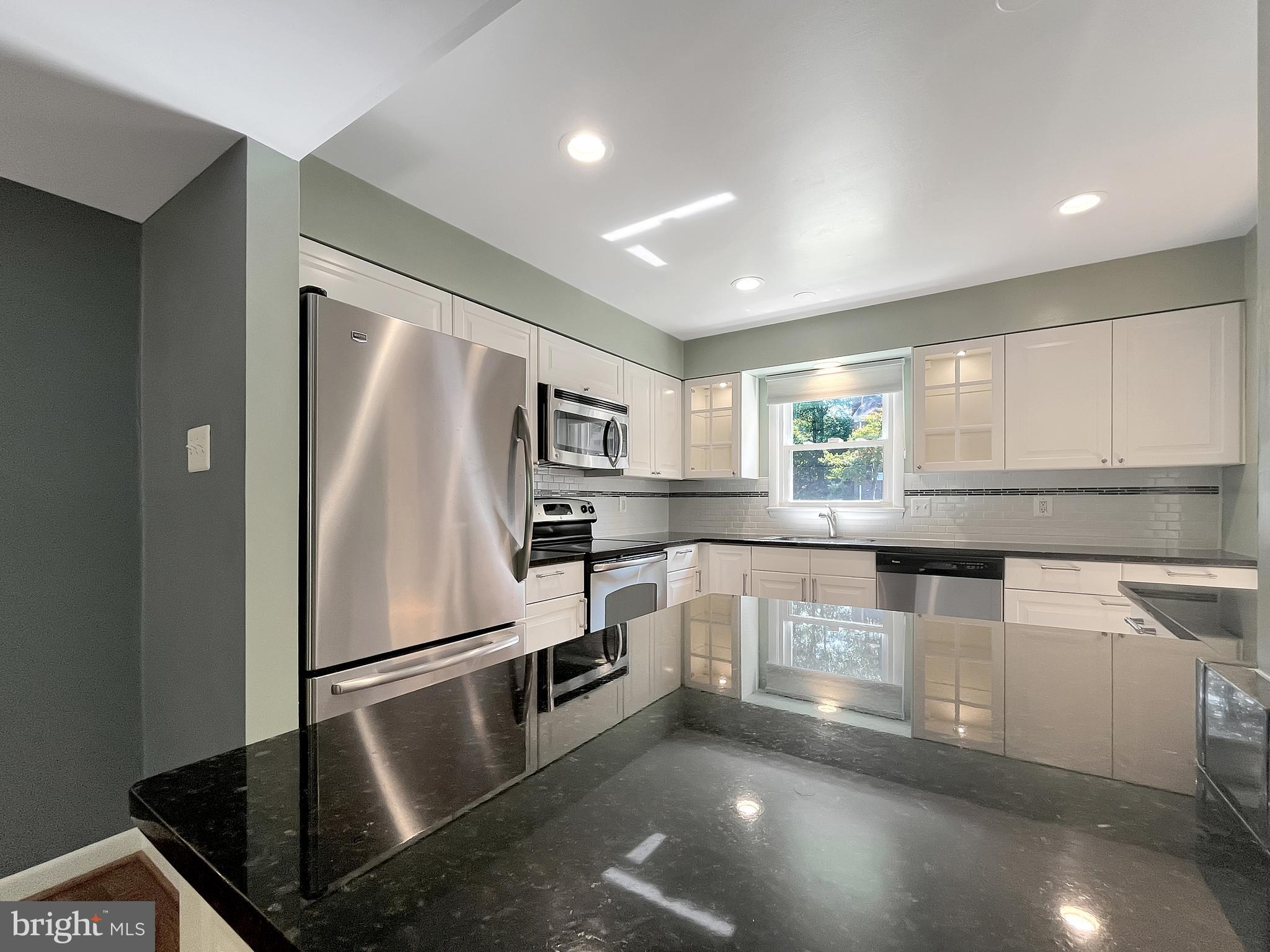 8802 Cameo Square Springfield, VA 22152 - Photo 7 of 50 Updated Kitchen with Recessed Lighting
