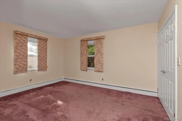$1,199,900 | 84 Horton Place, Syosset, NY 11791
