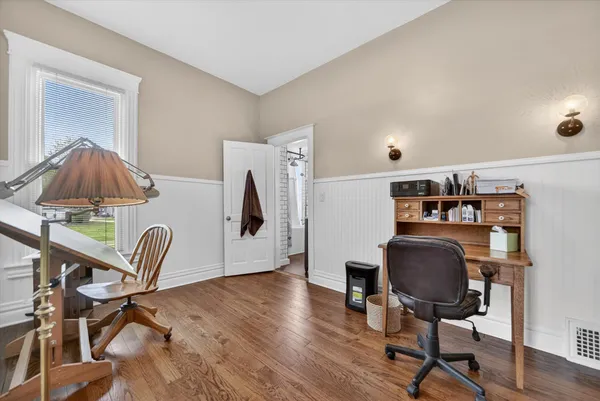$235,000 | 206 Exchange Street, Marshall, MI 49068