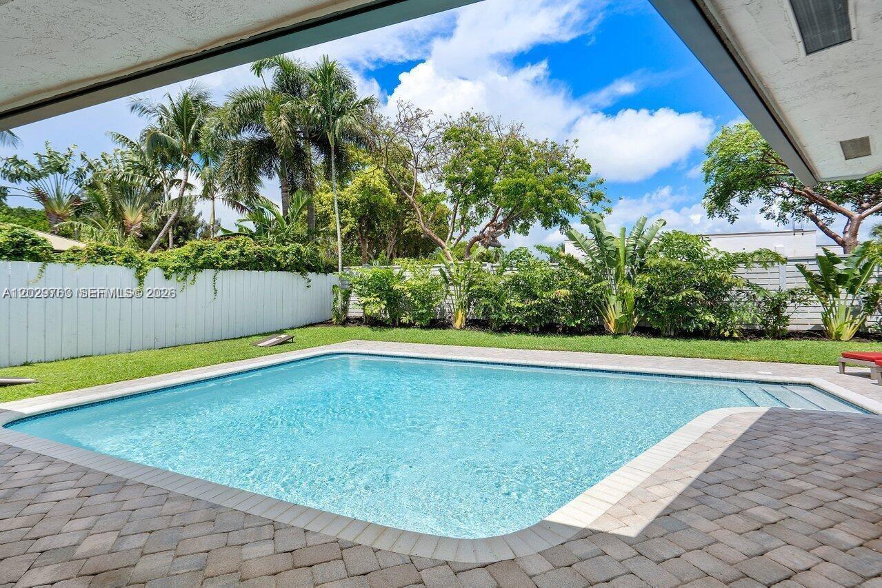 6991 Northeast 7th Avenue Boca Raton, FL 33487 - Photo 28 of 40