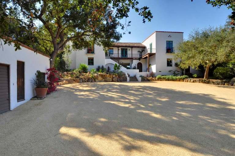 2211 Las Tunas Road Santa Barbara, CA 93103 - Photo 6 of 20 Front