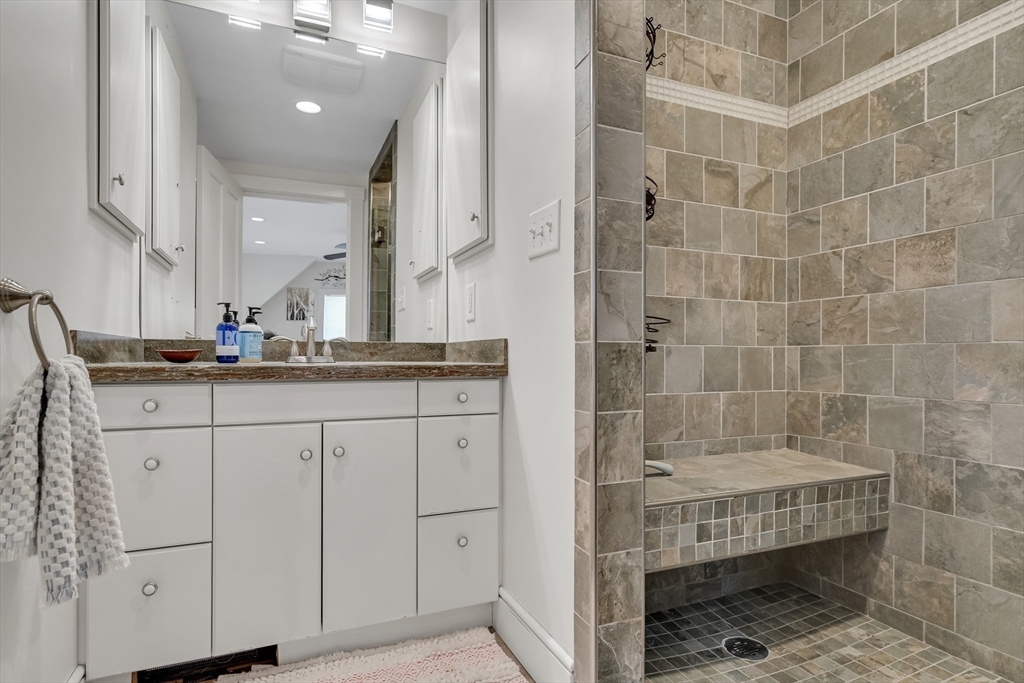 2 Seaver Street Westminster, MA 01473 - Photo 27 of 39