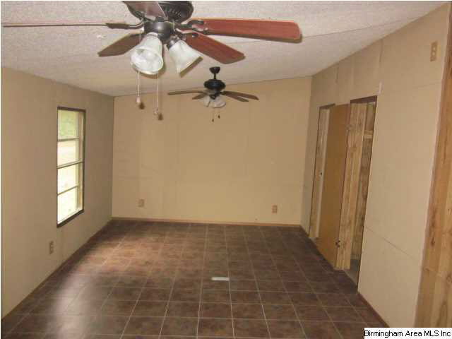 8945 Camp Piers Road Bessemer, AL 35023 - Photo 6 of 18