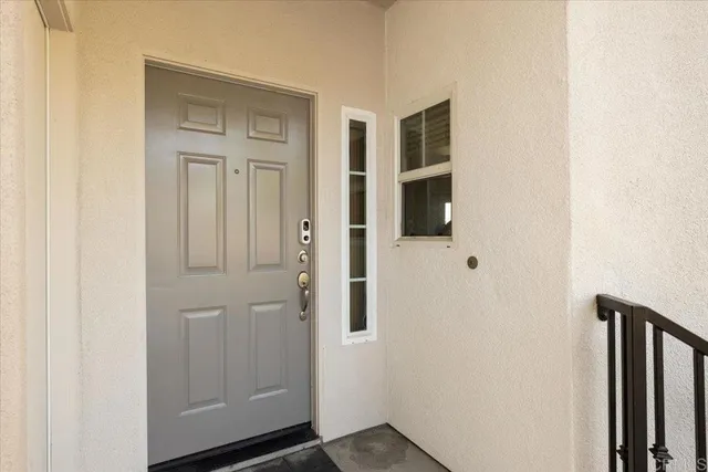$549,900 | 2723 Lake Pointe Drive, Unit 231, Spring Valley, CA 91977