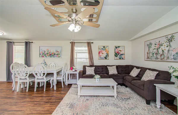 $225,000 | 36 West Old Field Drive, Huffman, TX 77336
