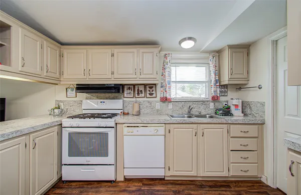 $225,000 | 36 West Old Field Drive, Huffman, TX 77336