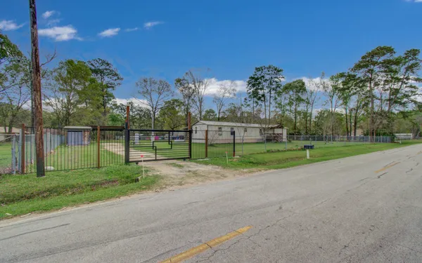 $225,000 | 36 West Old Field Drive, Huffman, TX 77336