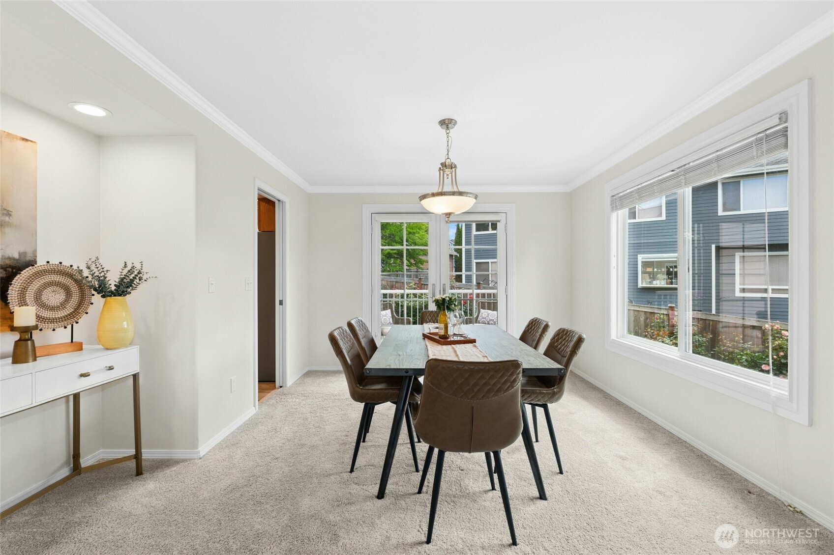 1808 Field Place Northeast Renton, WA 98059 - Photo 5 of 37