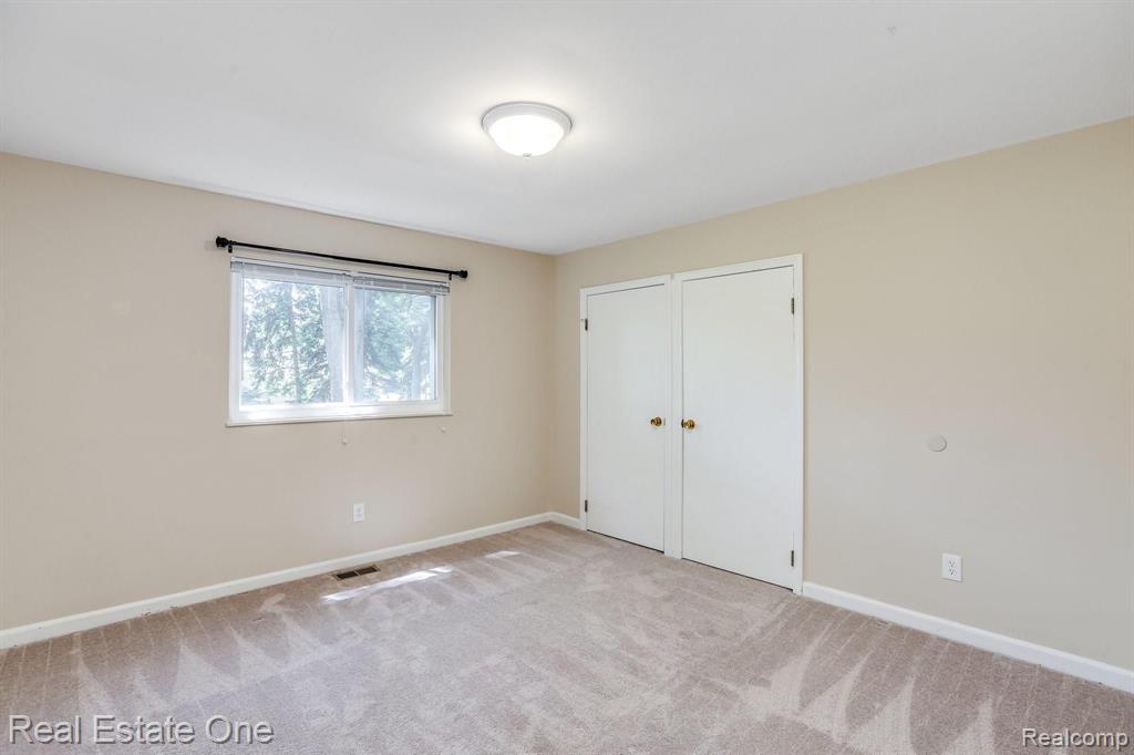 36733 West Seven Mile Road Livonia, MI 48152 - Photo 14 of 28