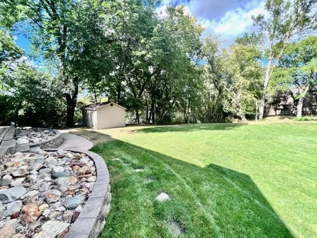 $319,900 | 2020 Vision Lane, Redwood Falls, MN 56283