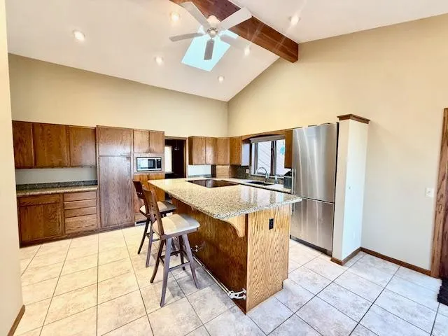 $319,900 | 2020 Vision Lane, Redwood Falls, MN 56283