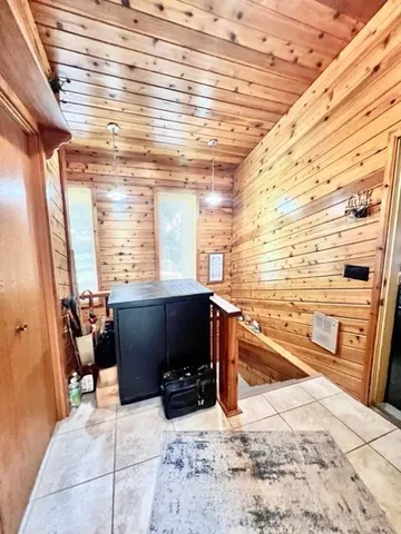 $319,900 | 2020 Vision Lane, Redwood Falls, MN 56283