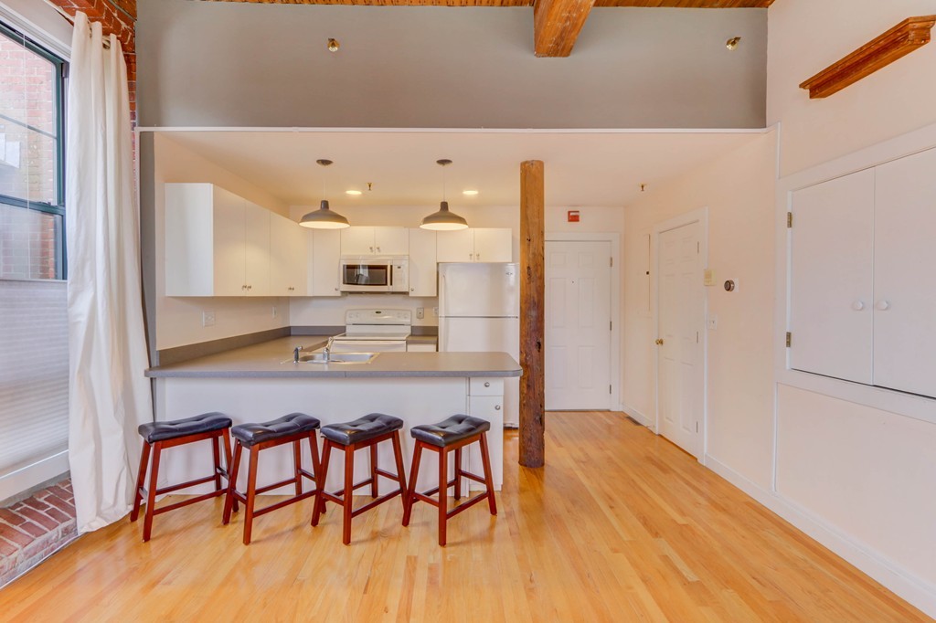 14 Sanford Street, Unit 15 Medway, MA 02053 - Photo 6 of 27