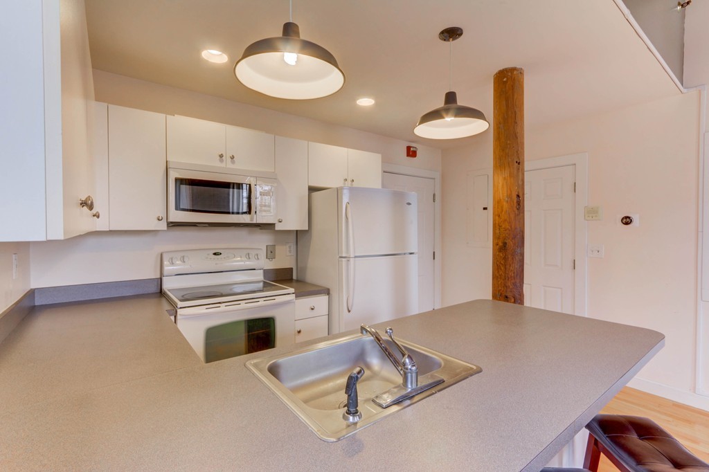 14 Sanford Street, Unit 15 Medway, MA 02053 - Photo 8 of 27