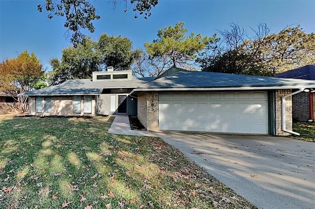 $1,945 | 3705 Hialeah Drive, Arlington, TX 76017