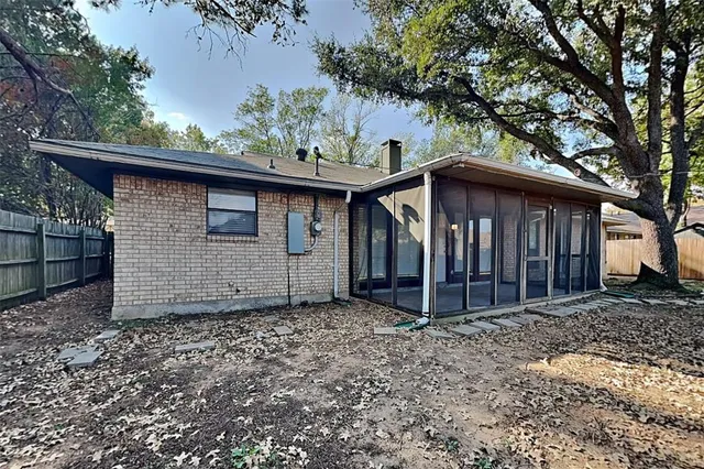 $1,945 | 3705 Hialeah Drive, Arlington, TX 76017