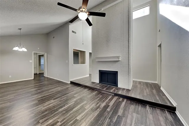 $1,945 | 3705 Hialeah Drive, Arlington, TX 76017