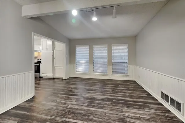 $1,945 | 3705 Hialeah Drive, Arlington, TX 76017