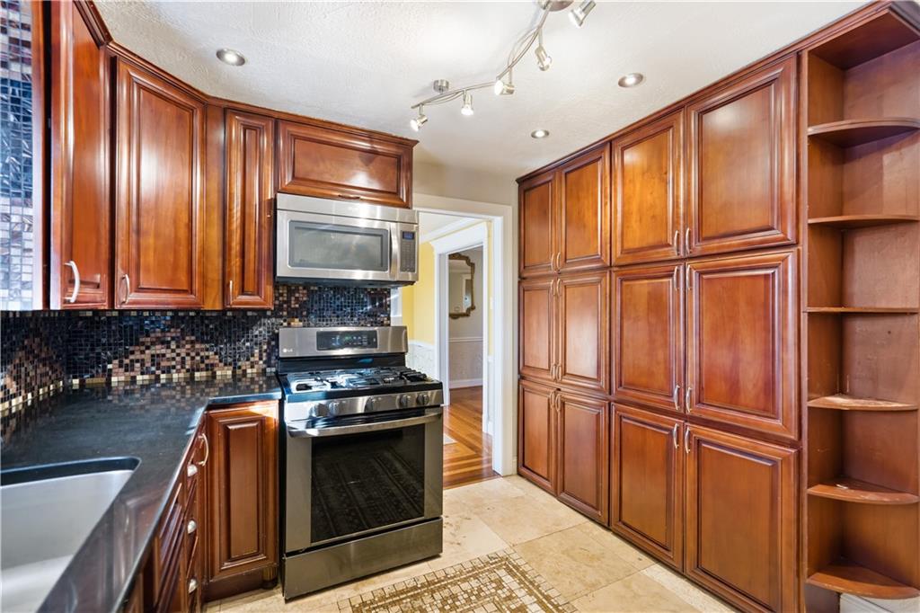 1476 Prospect Road Pittsburgh, PA 15227 - Photo 11 of 25 Gallery Image 11