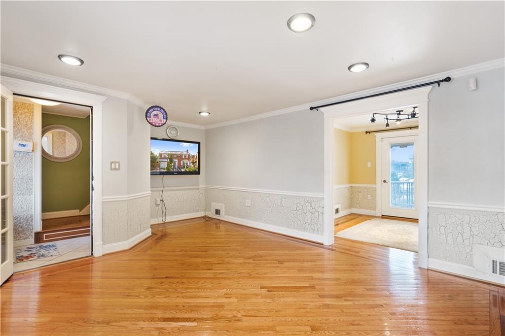 1476 Prospect Road Pittsburgh, PA 15227 - Photo 5 of 25 Gallery Image 5