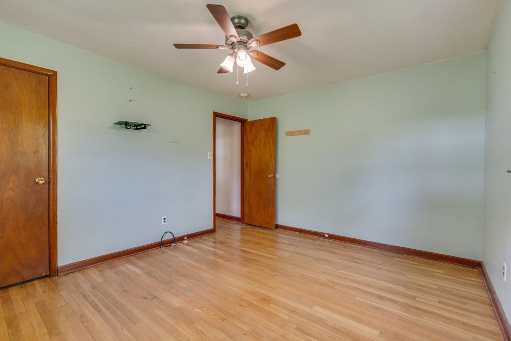 158 Thomas Road Lebanon, VA 24266 - Photo 13 of 18 Gallery Image 13