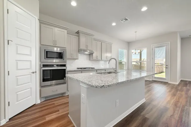 $3,500 | 3820 Brushy Creek Road, Unit 143, Cedar Park, TX 78613