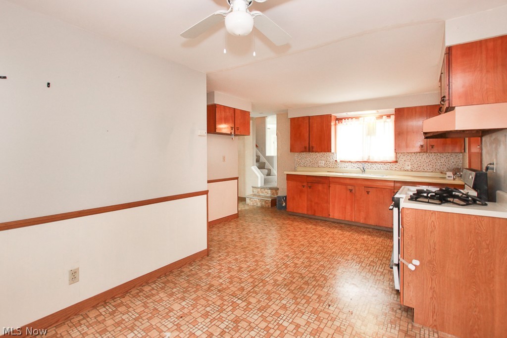3687 Highland Road Cleveland, OH 44111 - Photo 9 of 26 Gallery Image 9