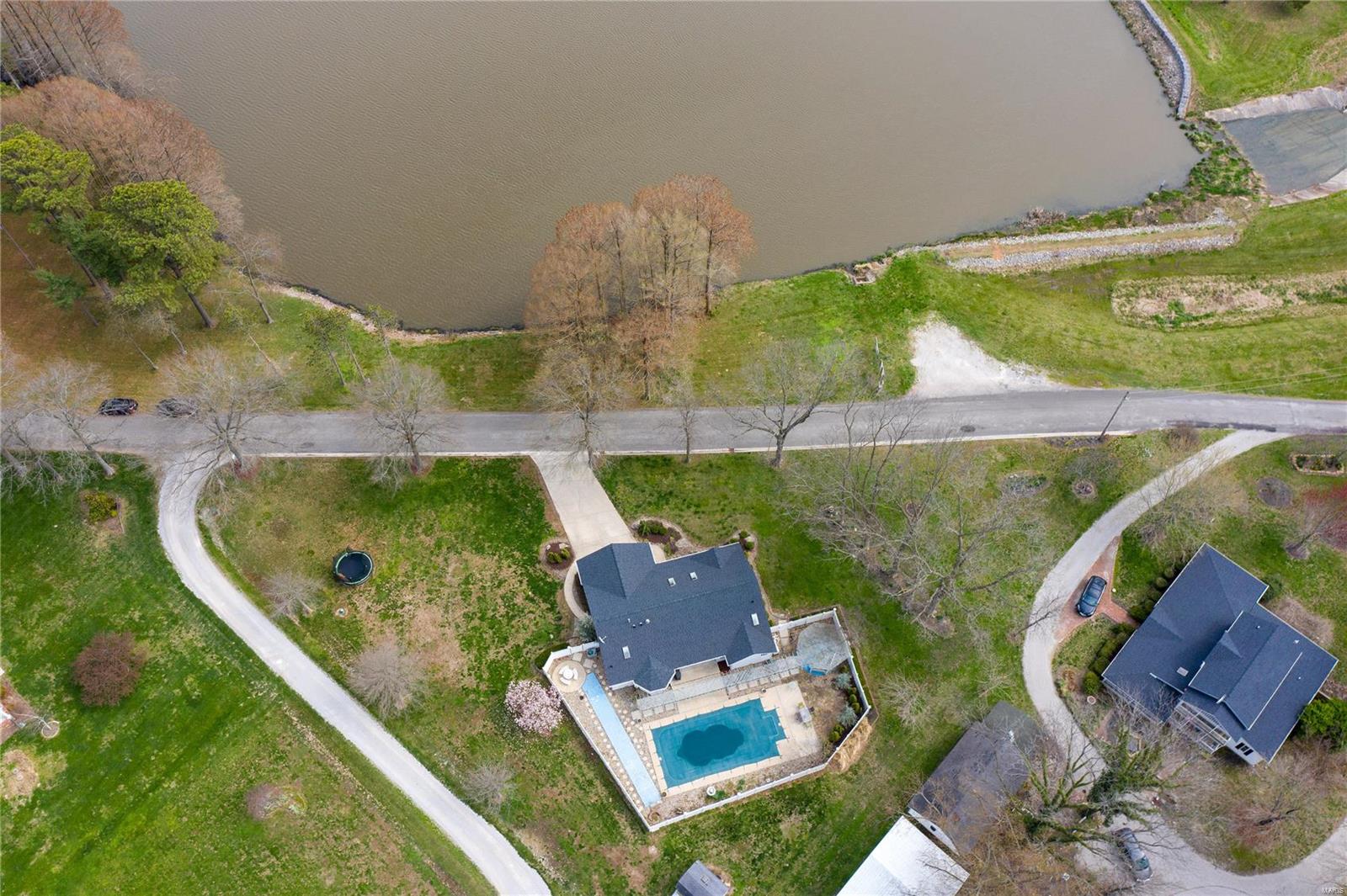 8950 Reservoir Road Nashville, IL 62263 - Photo 8 of 47
