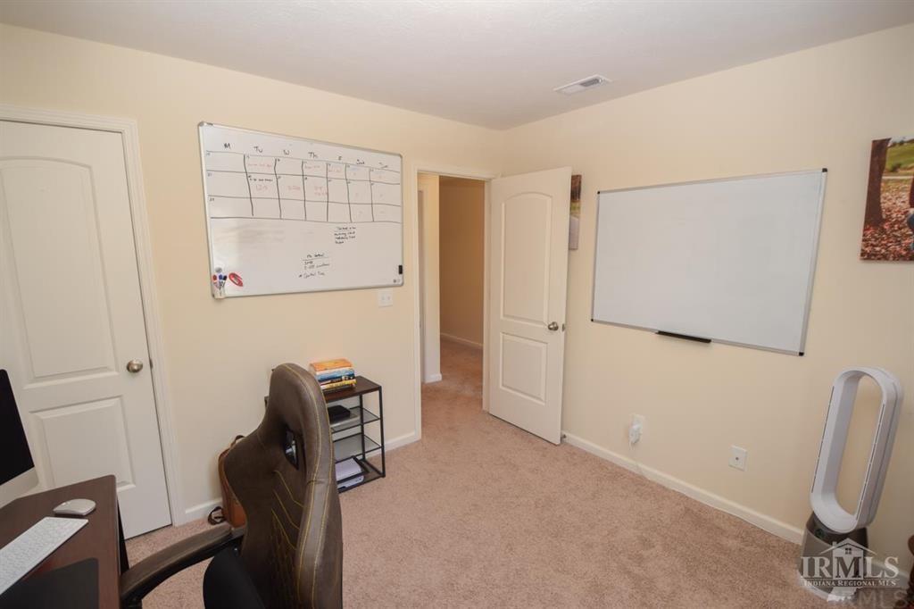 4408 Emerald Pointe Way Muncie, IN 47304 - Photo 20 of 32