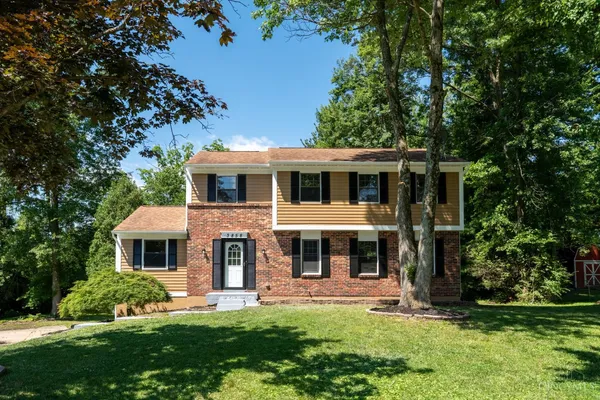 $379,900 | 3858 Heritage Oaks Drive, Amelia, OH 45102