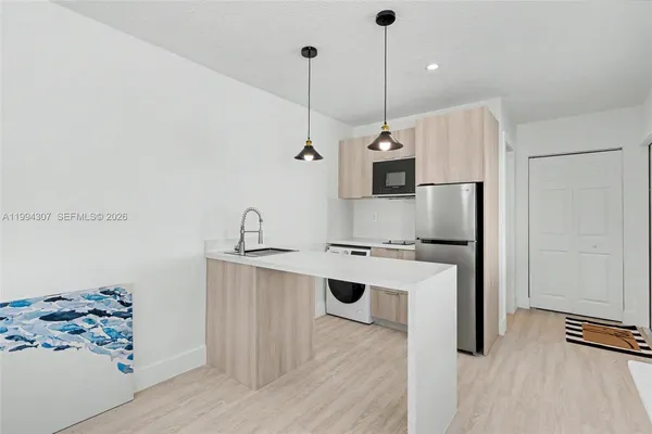 $1,450 | 55 Southwest 13th Street, Unit B, Dania Beach, FL 33004