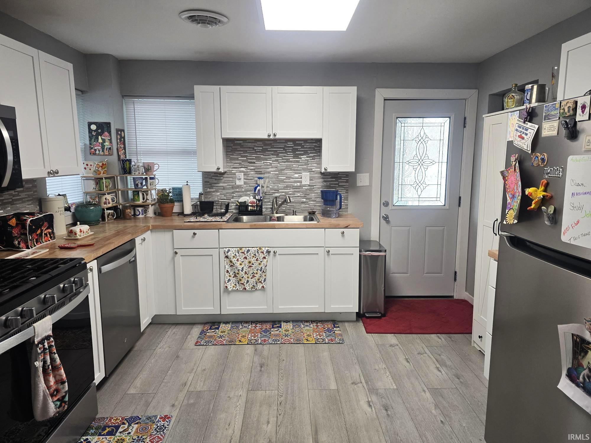 1746 West Sycamore Street Kokomo, IN 46901 - Photo 2 of 27