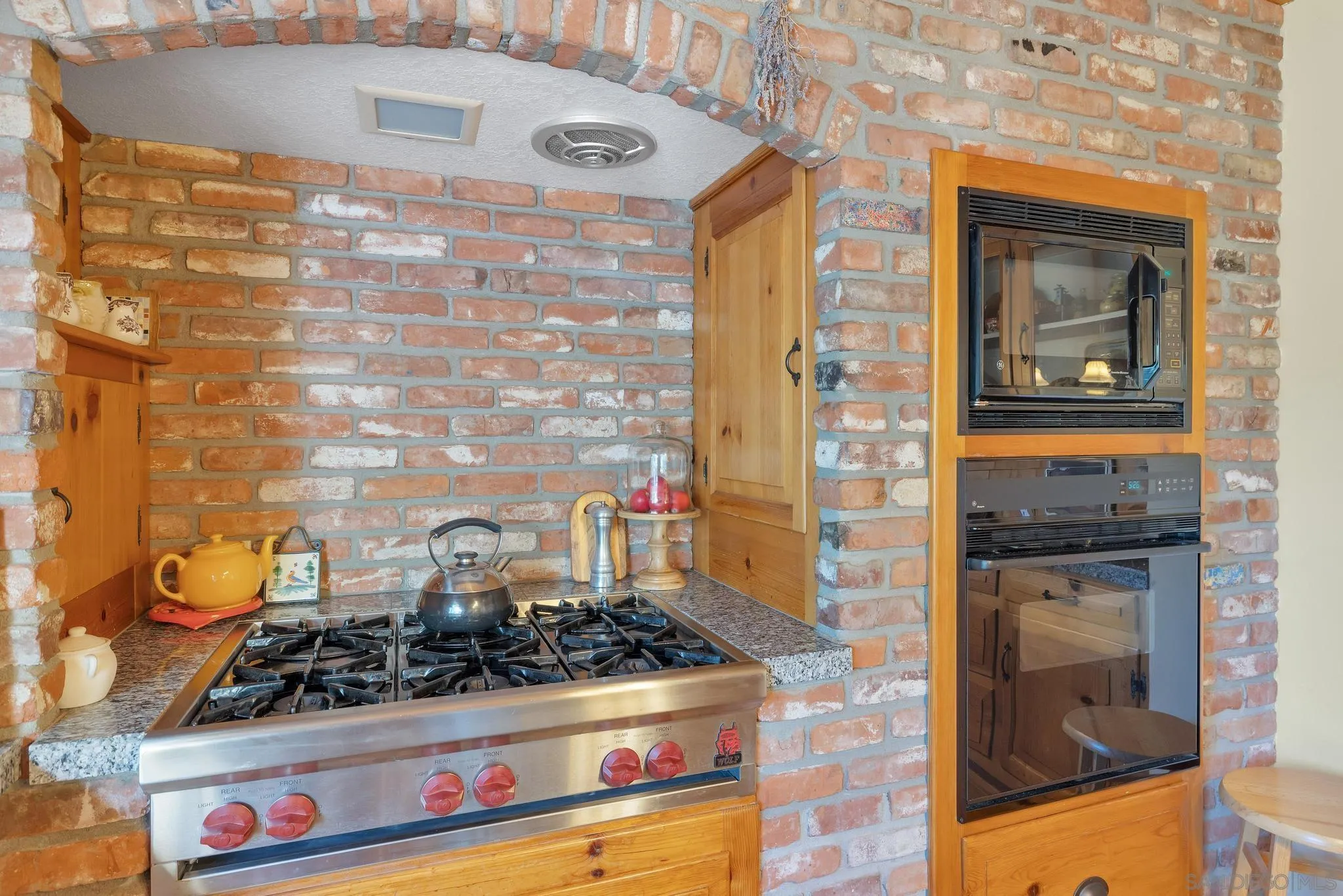 2207 Sunset Drive Julian, CA 92036 - Photo 23 of 65