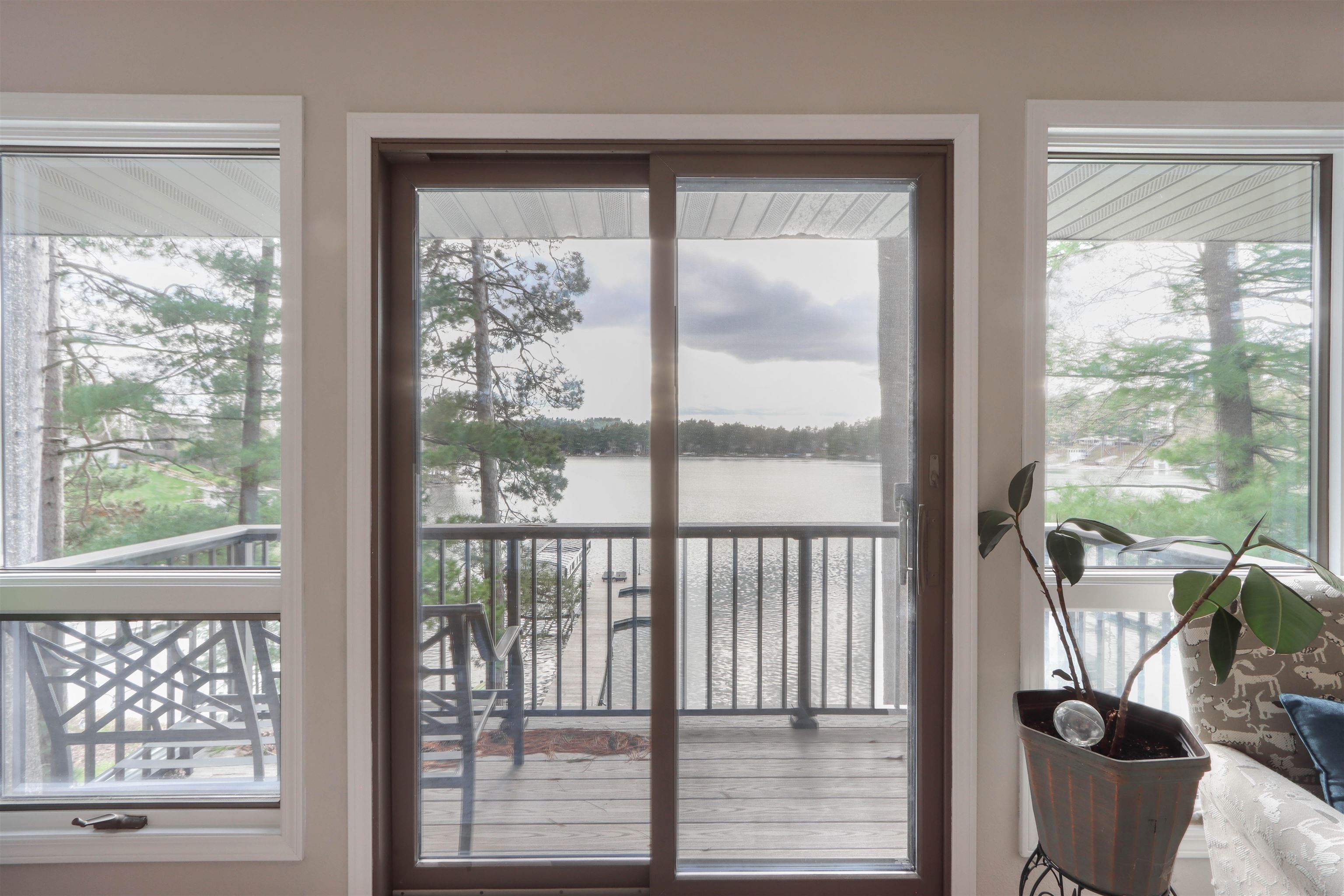 N2539 Cleghorn Road Waupaca, WI 54981 - Photo 6 of 81