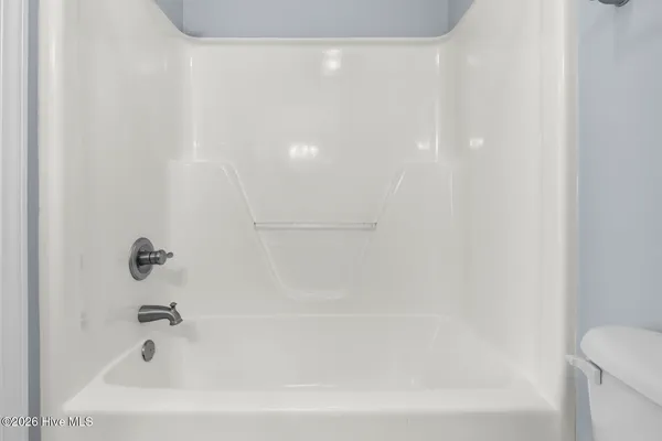 $1,250 | 201 Toucan Way, Hubert, NC 28539