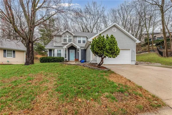 $389,000 | 304 Lancelot Drive, Liberty, MO 64068
