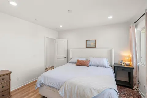 $1,050,000 | 13480 Lopelia Meadows Place, Unit 111, San Diego, CA 92130